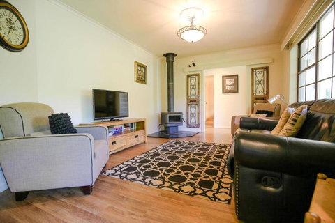 Abbeville In Bright - Accommodation Asia 1