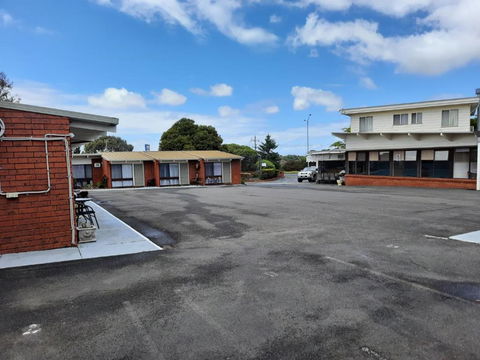 Abbotswood Motor Inn - Accommodation Guide 3