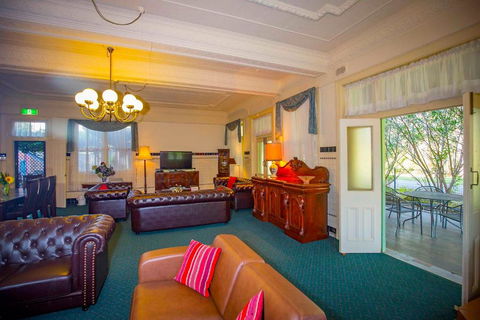 Abernethy House - Accommodation Guide 3