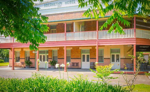 Abernethy House & Cottage - Accommodation China 0