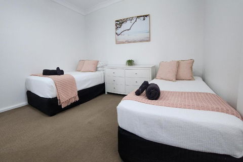 Abode On Market In The Heart Of Woolgoolga - Accommodation Guide 3