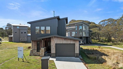 About Time - Accommodation Asia 0