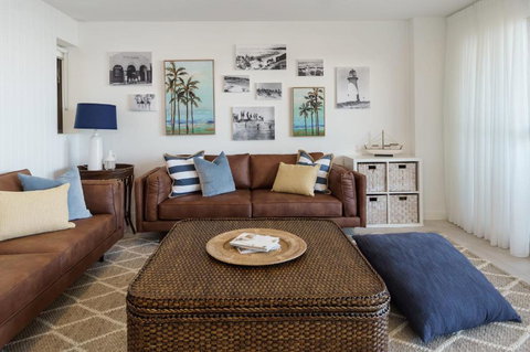 Absolute Beachfront Bliss On Kings Beach - Accommodation Asia 3