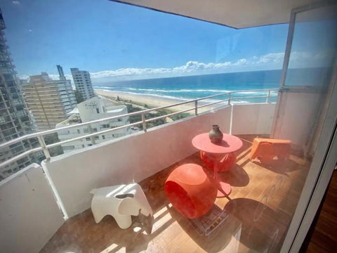 Absolute Beachfront Main Beach Gold Coast - Accommodation Guide 2