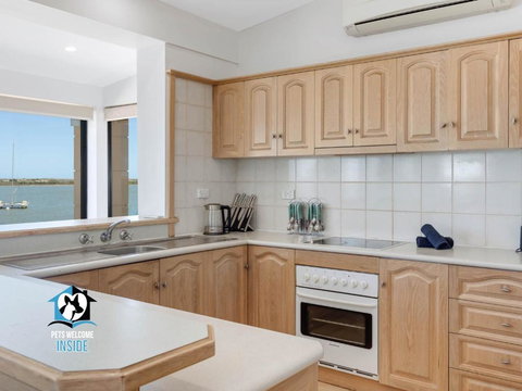 Absolute Water Frontage W/ Jetty + Boat Ramp - Accommodation China 3