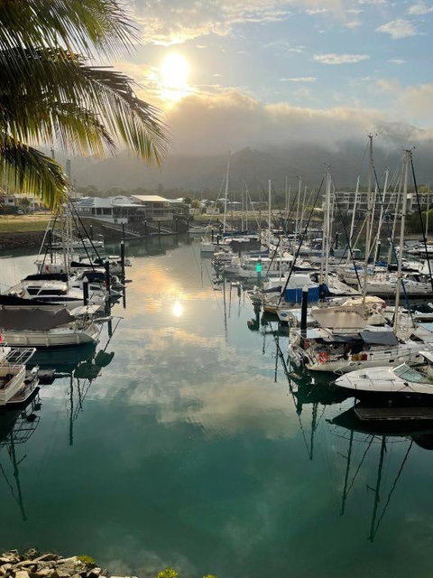 Absolutely Lovely Waterfront Apartment 333 - Accommodation China 2