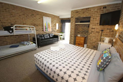 Acacia Snowy Motel - Accommodation China 2