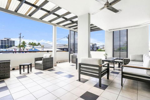 Accent On McLeod - Breezy Outdoor Living - Accommodation China 2