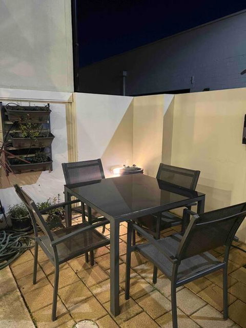 Access To All CBD Has To Offer - Accommodation China 2