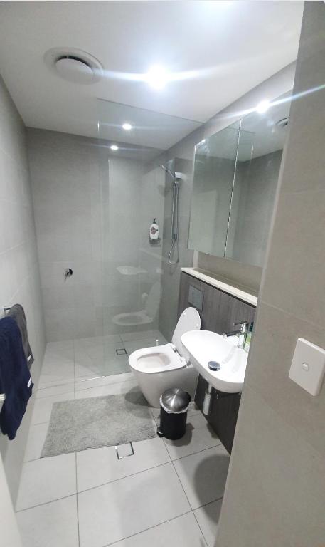 Accor Stadium Luxury - 3 Bed 2 Baths, Sleeps 6, Pool, Parking If Available- NO PARTIES - Accommodation Asia 1