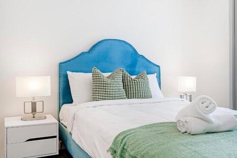 Accor Stadium Luxury - 3 Bed 2 Baths, Sleeps 6, Pool, Parking If Available- NO PARTIES - Accommodation Asia 2