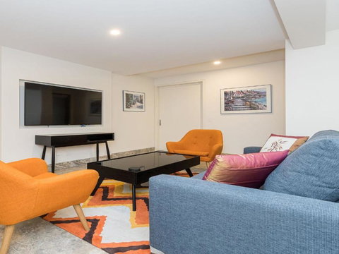 Across The Road From The Beach Inlet Side - Accommodation Asia 2