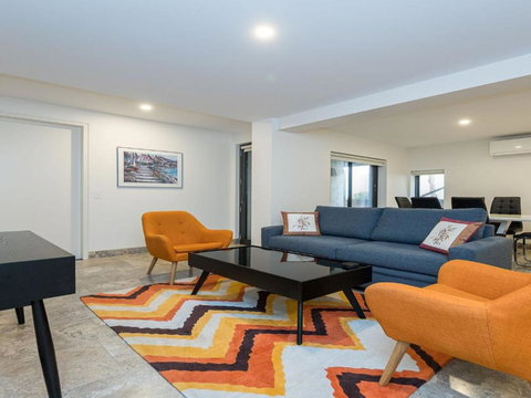 Across The Road From The Beach Inlet Side - Accommodation Asia 1