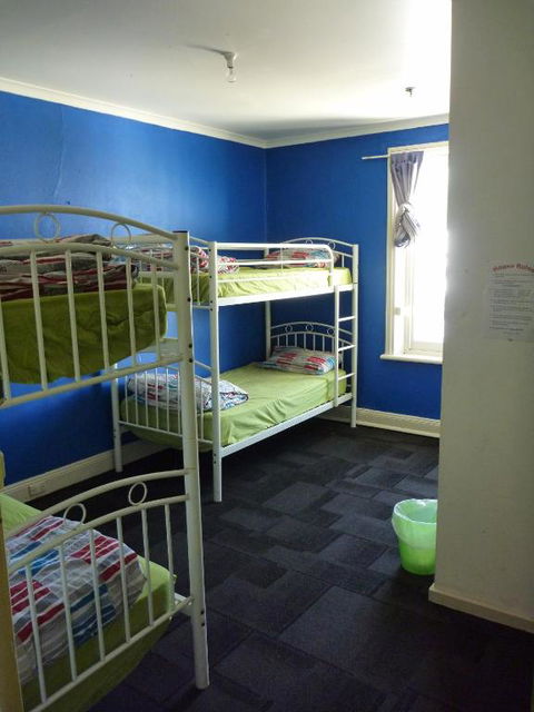 Adelaide Travellers Inn Backpackers Hostel - Accommodation Guide 1