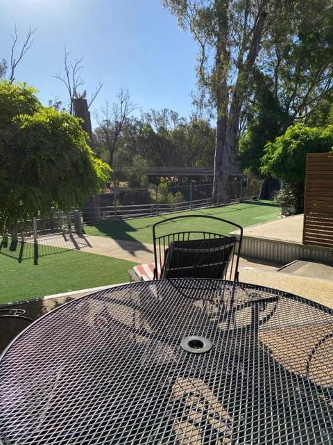 Adelphi Apartment 4 - Accommodation Guide 1