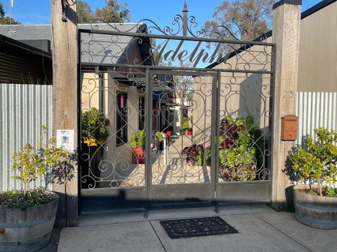 Adelphi Apartments 1 Or 1A - Accommodation Asia 1