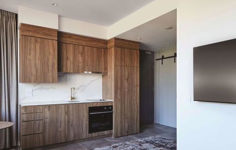 Adina Apartment Hotel Melbourne, Pentridge - Accommodation Guide 2