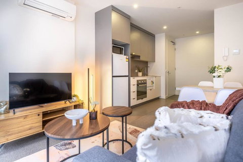 Adjacent To Flagstaff Gardens 1br In Cbd Melboure - Accommodation Asia 0