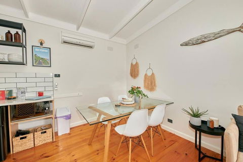 Adorable Beach Shack In The Heart Of Aireys Inlet - Accommodation Guide 2