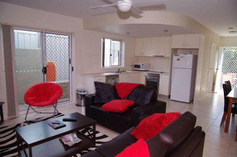 Adrift, 5B Scott Street - Accommodation Guide 1