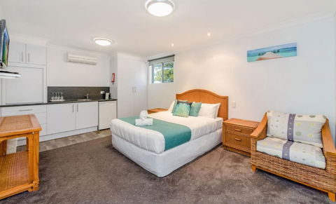 Adrift Apartments - Accommodation Guide 4