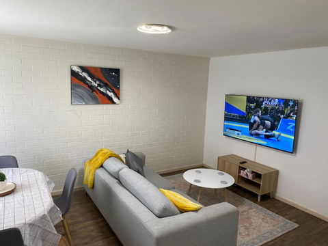 Affordable Inglewood Apartment+Pool - Accommodation Guide 0