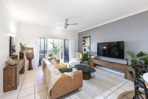 Afternoon Delight - Accommodation Guide 1