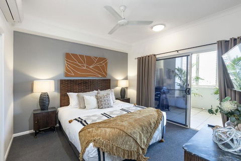 Afternoon Delight - Accommodation Guide 4