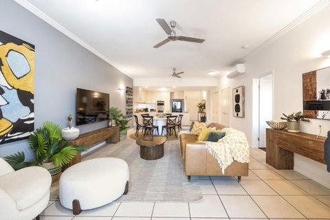 Afternoon Delight - Accommodation Guide 0
