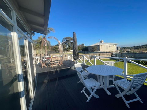 Ahoy Family Beach Escape - Accommodation Guide 0