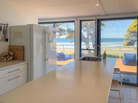 Ahoy Point Turton - Accommodation Guide 1