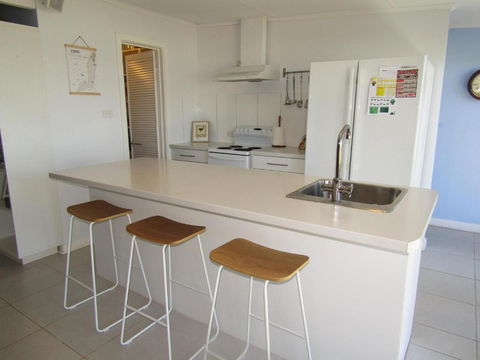 Ahoy Point Turton - Accommodation Guide 2