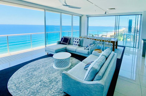 Air On Broadbeach Beachfront 2Level Stunning Apartment With 180 Degree Views - Accommodation Asia 2