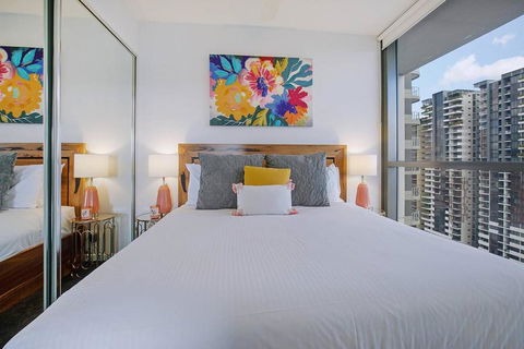 Above Brisbane King Suite With Rooftop Pool Deck - Accommodation China 1
