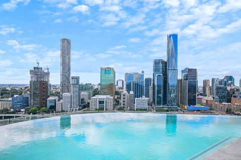 Above Brisbane King Suite With Rooftop Pool Deck - Accommodation China 3