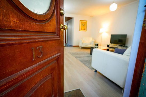 Adelaide Style Accommodation-Getaway In North Adelaide- Close To City - Accommodation Guide 0