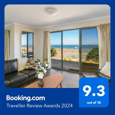 Absolute Waterfront Views And Kayaks - Accommodation Guide 2