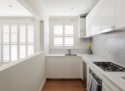 A Touch Of Tuscan Charm Off Toorak Road - Accommodation Asia 4