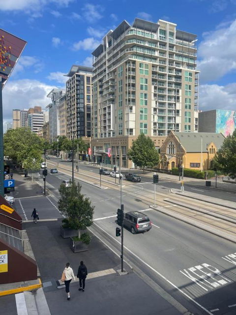 ANTEA Embassy Apartments 914 - Accommodation Guide 4