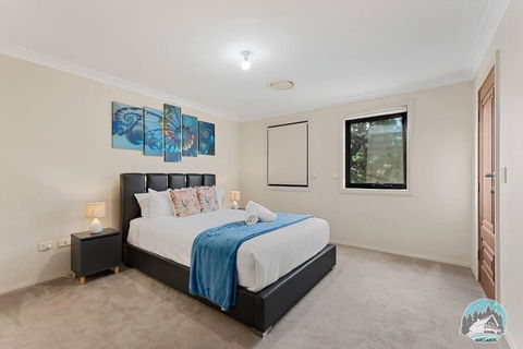 Aircabin - Carlingford - Sydney - 4 Beds House - Accommodation Guide 3