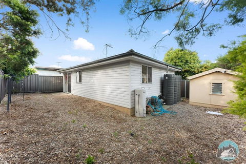 Aircabin - Colyton - Modern - 2-Bed Granny Flat - Accommodation Guide 3