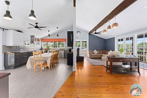 Aircabin - Fountaindale - 4 Beds Spacious House - Accommodation Guide 4