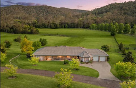 Aircabin - Wyong Creek - Comfy Rural Retreat House - Accommodation Guide 0
