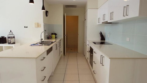 Aircon, Nespresso, Wine - Accommodation Asia 2