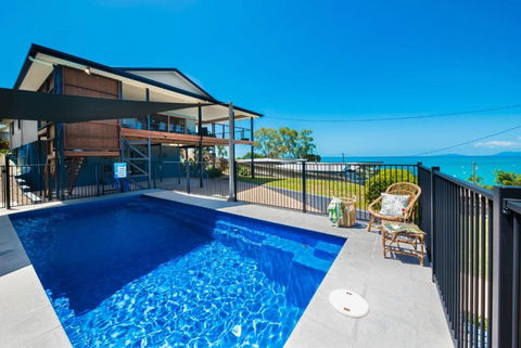 Airlie Oasis - Accommodation Guide 2