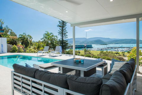 Airlie On Airlie - Accommodation Guide 4