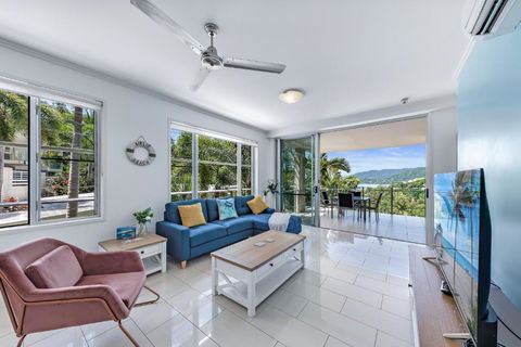 Airlie Summit Apartments - Accommodation Guide 2