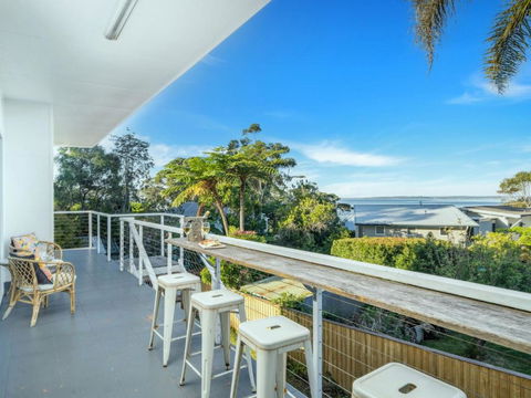 Akora House At Hyams Beach - Accommodation Guide 2