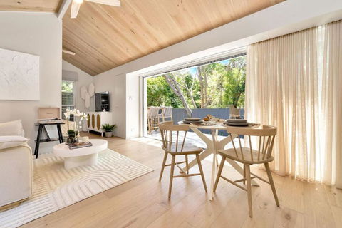 Akora Cabin At Hyams Beach - Accommodation Guide 2