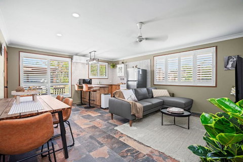 Akuli By The Sea Unit 4 - Accommodation Asia 1